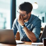 Quali sono le 4 fasi del burnout e come riconoscerle?